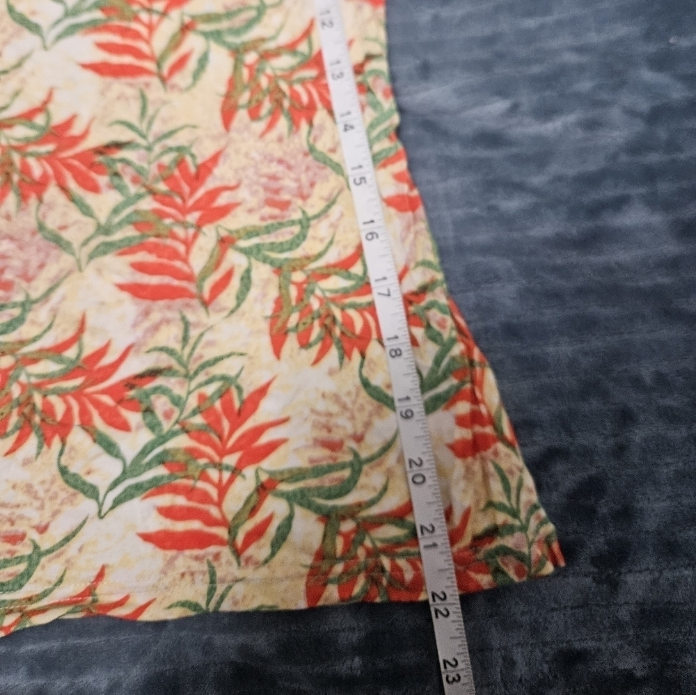 EUC! Pineapple moon tank top! - Picture 5 of 5